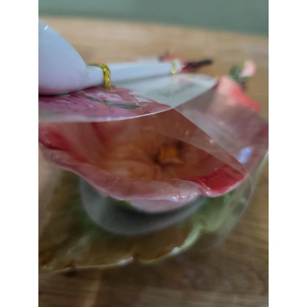 Corner Ruby Botanical Collection Coral Flower Teacup Leaf Saucer & Spoon New